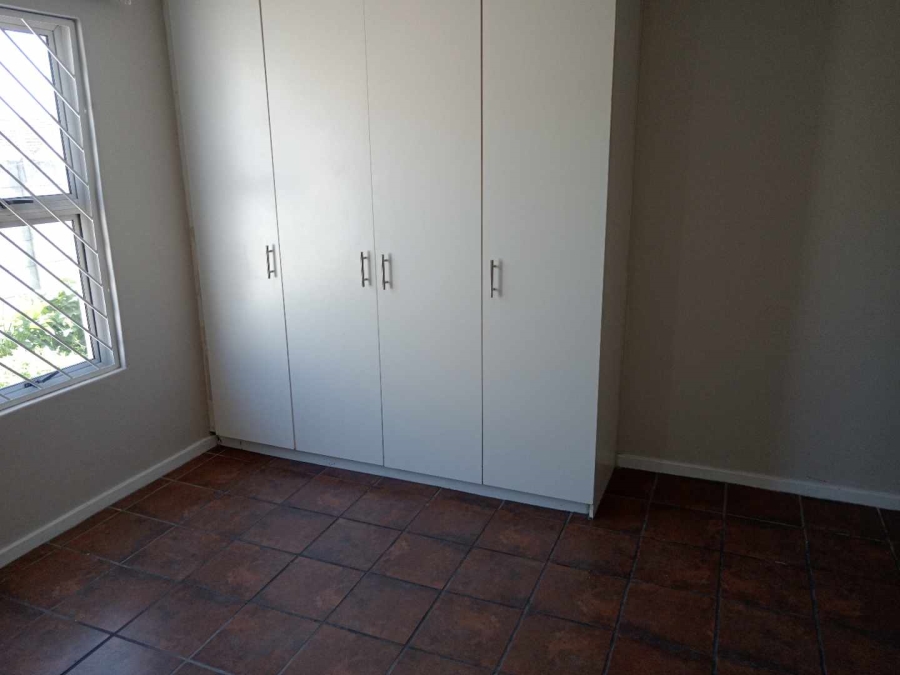 To Let 3 Bedroom Property for Rent in Protea Heights Western Cape